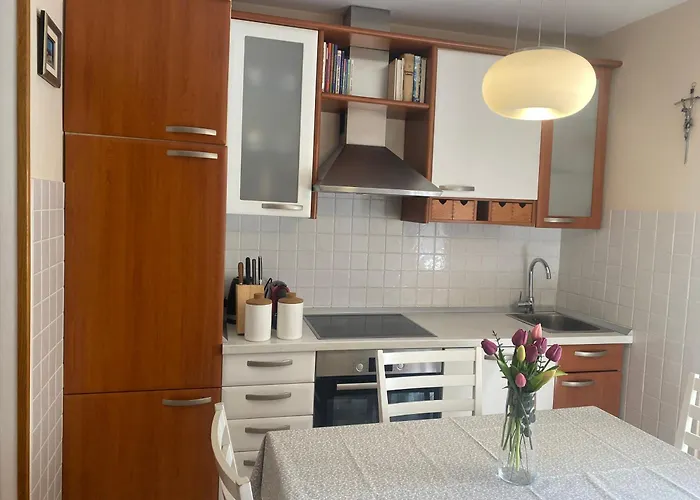 Apartment Mist 1 Center